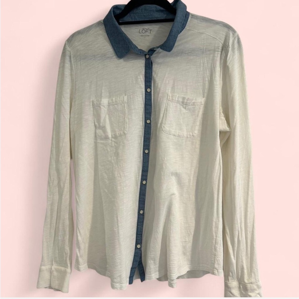 LOFT Women's Cream and Blue Casual Button up Shirt